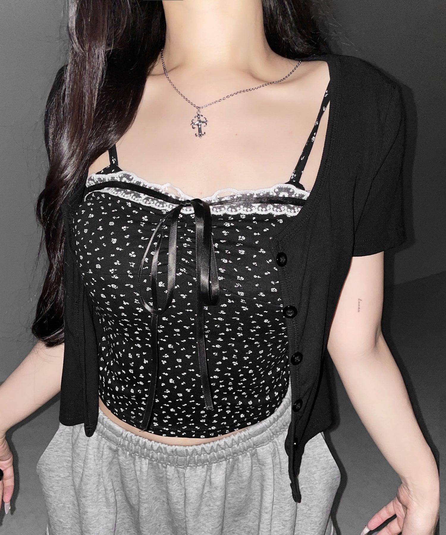【 ２点セット 】小花柄レースリボンキャミソール ＋ カーディガンセット ／ mini flower lace ribbon camisole + cardigan SET