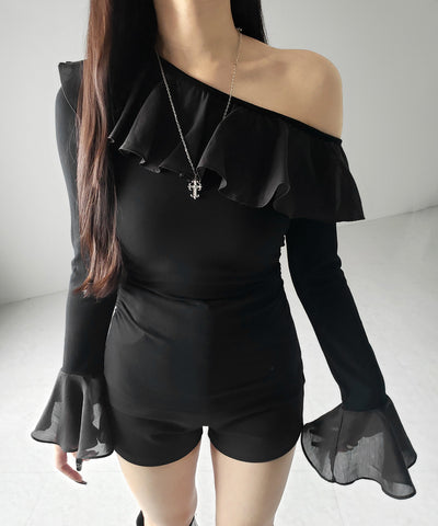 【 ２color 】ワンショルボリュームフリルカットソートップス ／ one shoulder volume frill cutsew tops