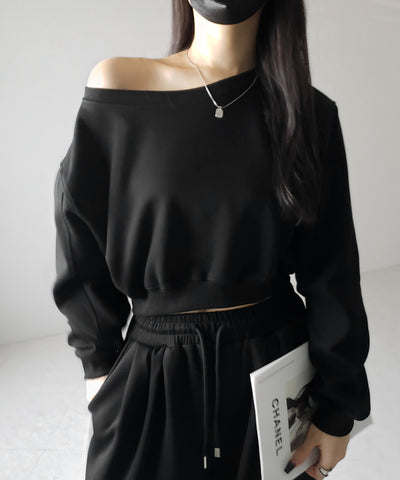 【 セットアップ 】ワンショルダーショートスウェットトップス ＋ タックワイドパンツ SET ／ off shoulder short sweat tops & tack wide pants SET