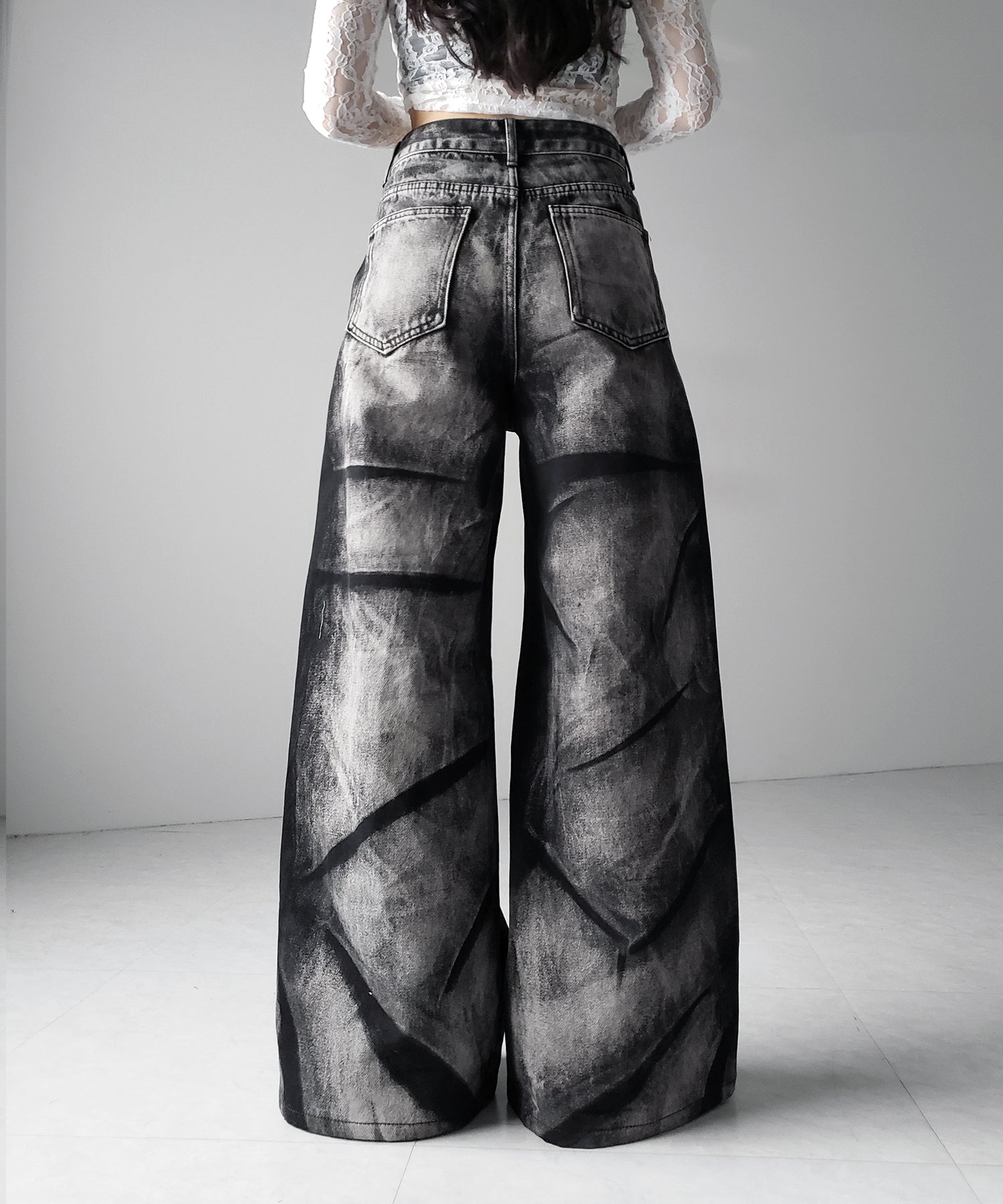【 ４size 】CRACKクラッシュヘビーブリーチブラックワイドデニム ／ CRACK crash heavy bleach black wide denim