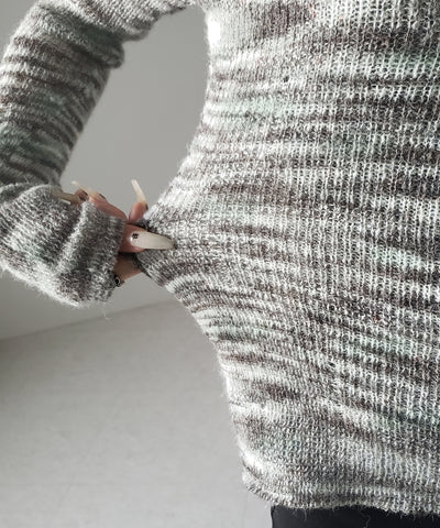 【 ワンショル可能な２WAY 】Ｖネックメランジスリムシアーニット ／ V-neck melange slim sheer knit