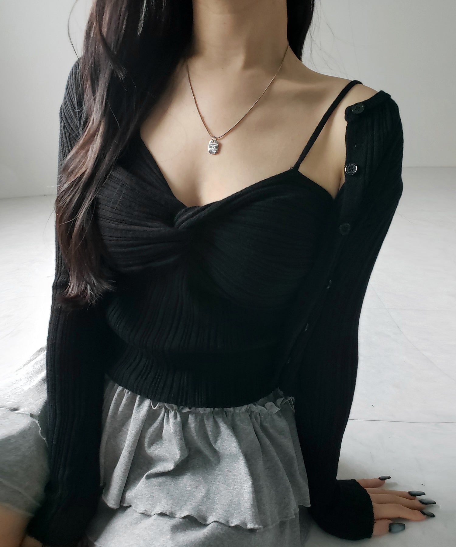 【 2点セット 】ツイストリブニットキャミソール ＋シアーリブショートカーディガン SET ／ twisted rib knit camisole + sheer rib short cardigan SET
