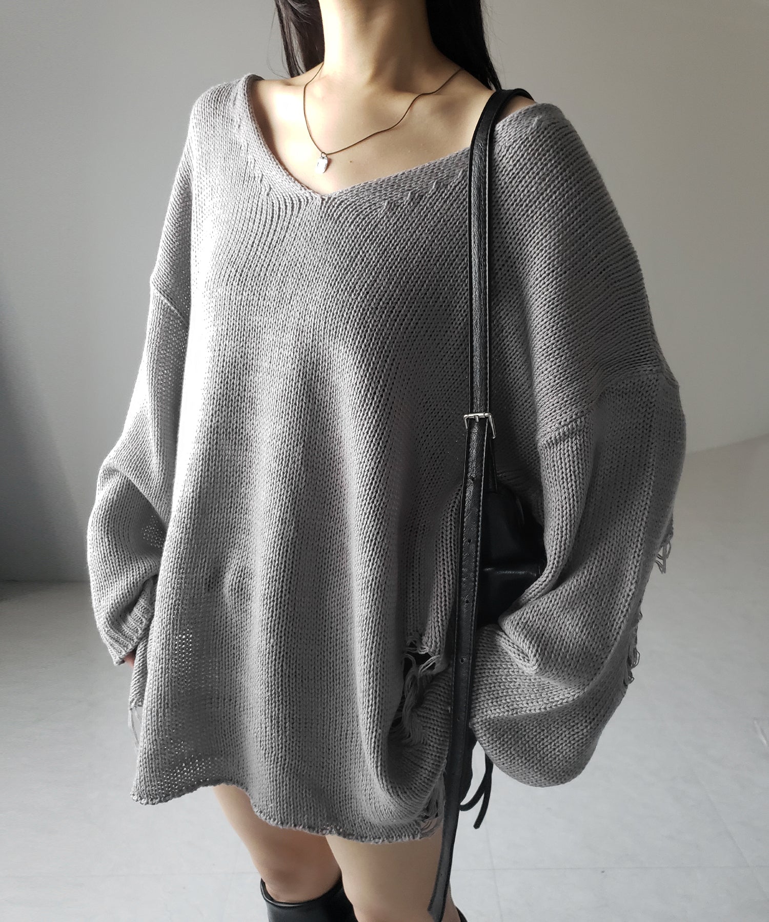 新品入荷 3color 】ワンショルダメージビッグルーズニット ／ one その他