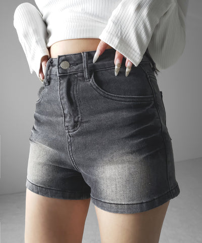 ハイウエストタイトデニムショートパンツ ／ high waist tight short pants