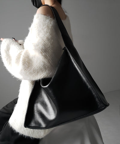 【 ２color 】ヴィンテージフェイクレザースクエアショルダーバッグ ／ vintage fake leather square shoulder bag