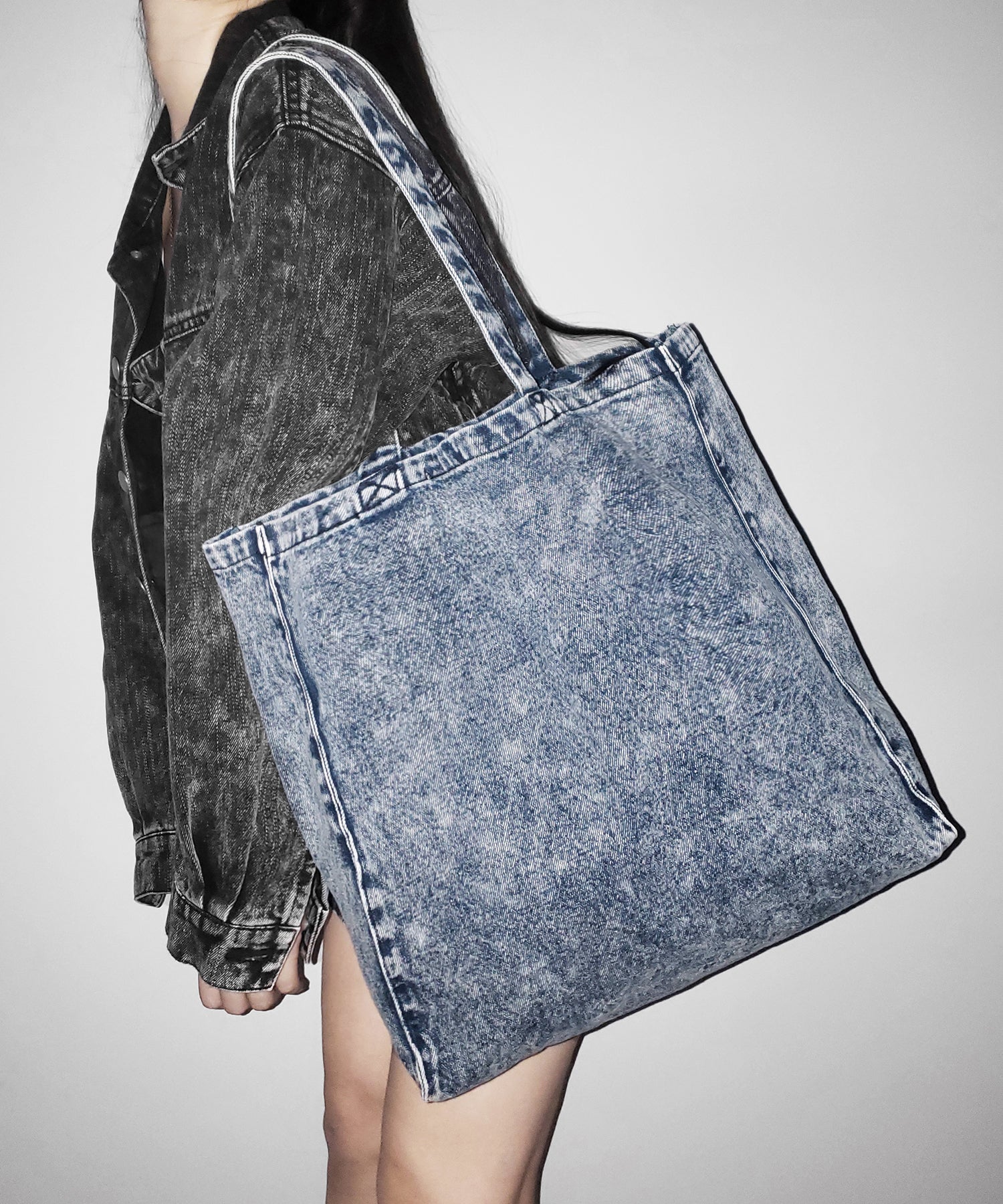 【 ２color 】ヴィンテージケミカルブリーチビッグスクエアデニムトートバッグ ／ vintage chemical bleach big square denim tote bag
