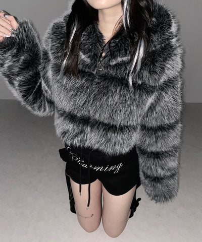 フェイクファーフーディショートコート ／ fake fur hoodie short coat
