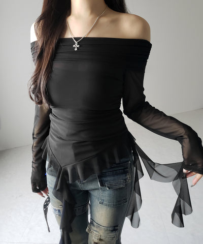 【 ２color 】アシンメトリーフリルオフショルシアートップス ／ asymmetrical frill off-shoulder sheer tops