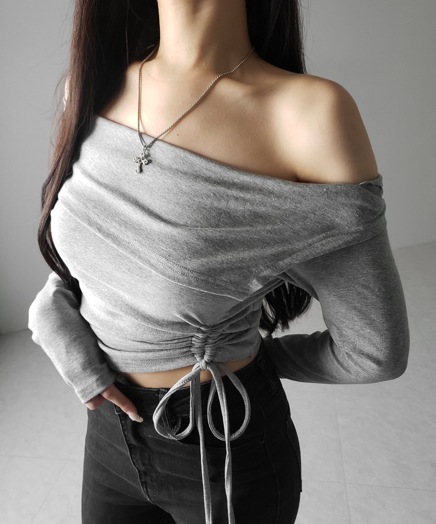 シャーリングリボンショートオフショルカットソートップス ／ shirring ribbon short off shoulder cutsew tops