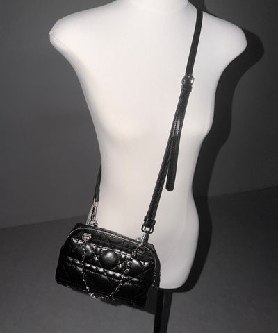 【 ショルダーストラップ付き２WAY 】キルティングスクエアチェーンショルダーミニバッグ / 2WAY quilted square chain shoulder mini bag