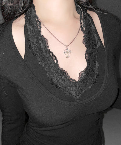 ホルターネックレースレイヤードトップス ／ Halter neck lace layered tops