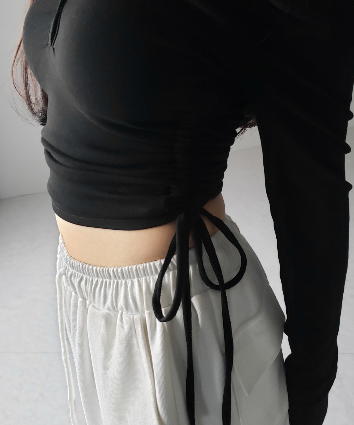 【 ２WAY ／ 裏起毛 】ナナメストラップスナップボタンシャーリングリボントップス ／ naname strap snap button shirring ribbon tops
