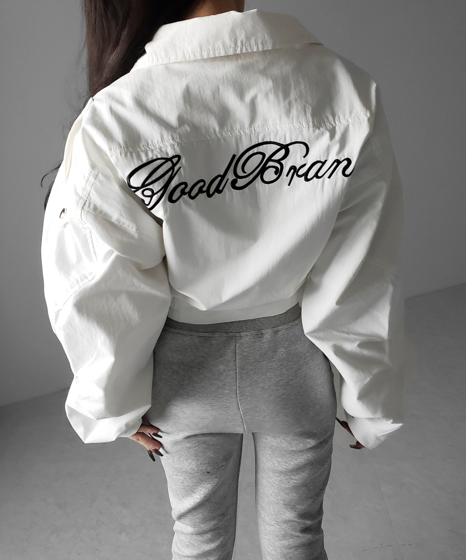 レタリングバックロゴスタンドカラーショートブルゾン ／ lettering back logo stand collar short blouson