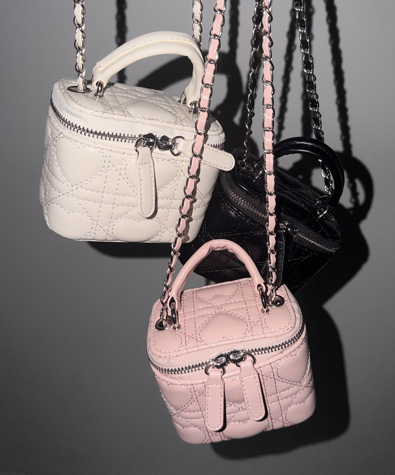 ハートキルティングミニバニティバッグ / heart quilted mini vanity bag