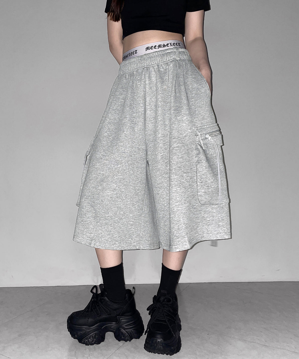 タックワイドカーゴスウェットハーフパンツ / tuck wide cargo sweat half pants