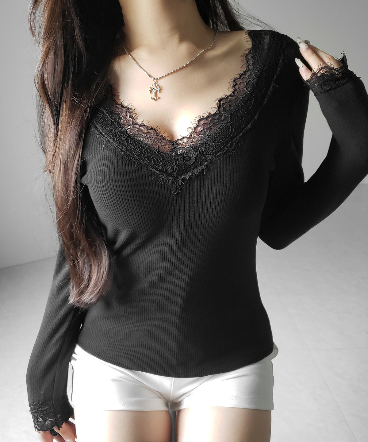 【 微起毛 】レーストリムタイトリブ長袖Ｔシャツ ／ lace trim tight rib long sleeve T-shirt