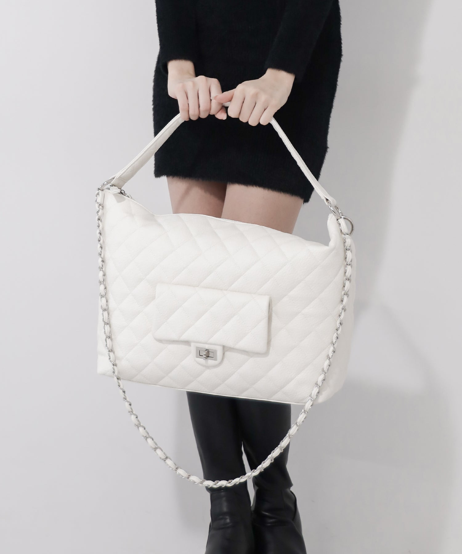 【 ショルダーストラップ付き２WAY 】キルティングスクエアトートショルダーバッグ / quilted square tote shoulder bag