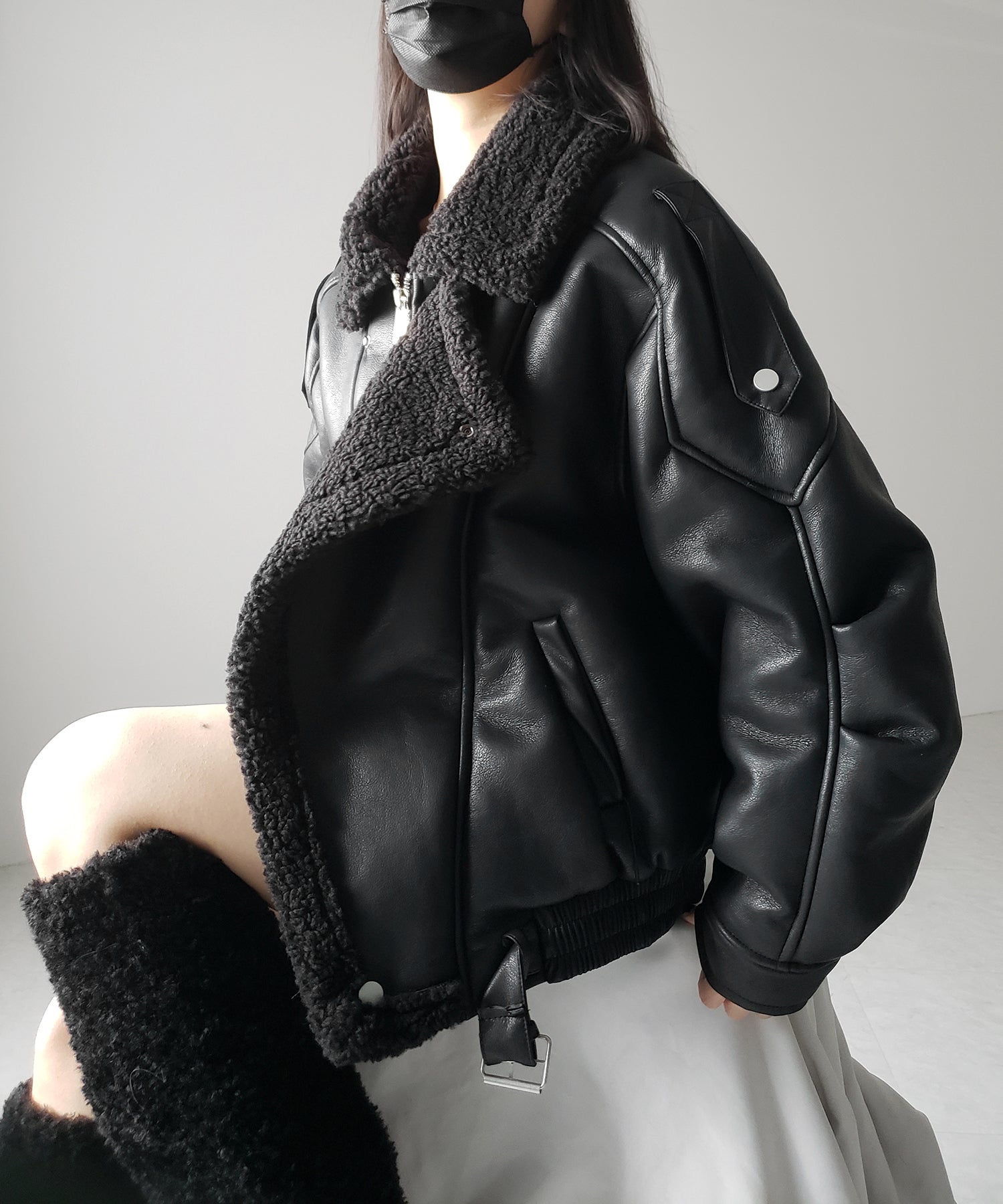【 ２color 】フェイクレザーベルテッドボアムートンジャケット ／ fake leather belted boa mouton jacket