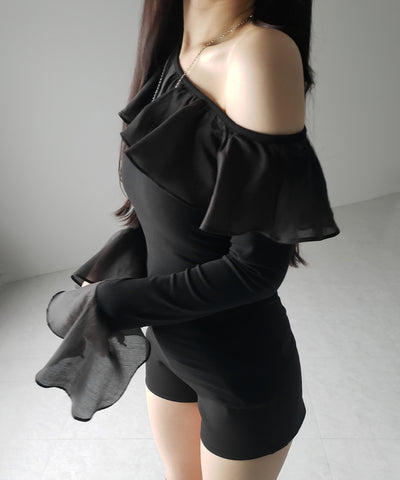 【 ２color 】ワンショルボリュームフリルカットソートップス ／ one shoulder volume frill cutsew tops
