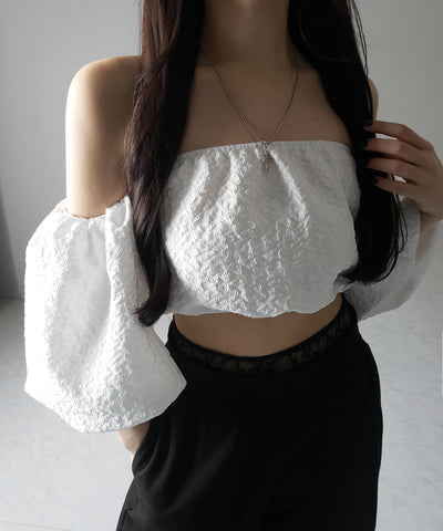 【 ２color 】オフショルダーボリュームパフショートブラウス ／ off shoulder volume puff short blouse