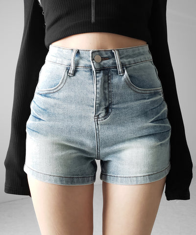 ハイウエストタイトデニムショートパンツ ／ high waist tight short pants