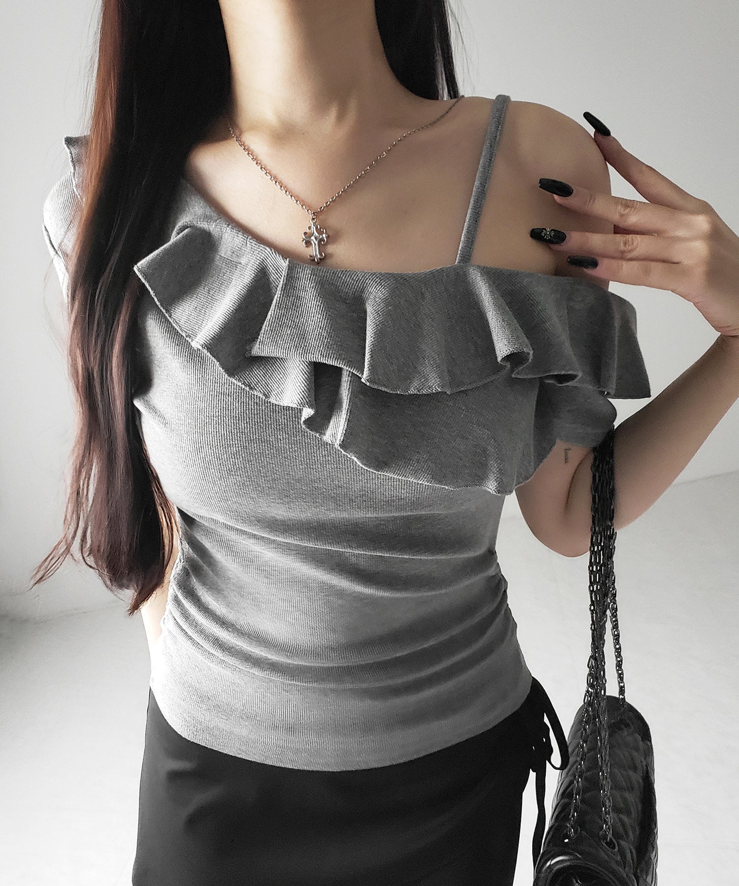 【 ３color 】ワンショルストラップフリルリブTシャツ ／ one shoulder strap frill ribbed T-shirt