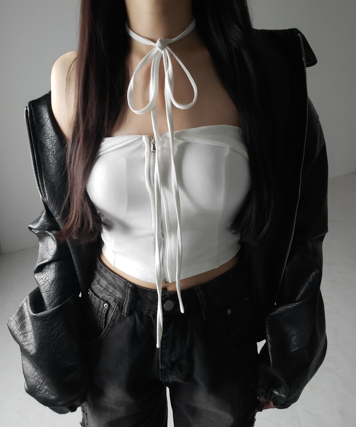 【 ２WAY／ カップ付 】ジップアップクロスストラップリボンベアトップス ／ zip up cross strap ribbon bare tops