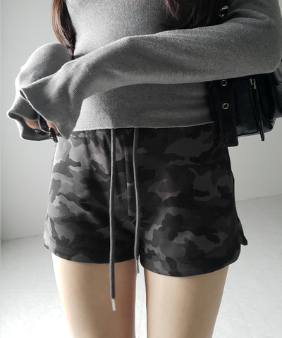【 ２color 】ヴィンテージカモフラタイトショートパンツ ／ Vintage camouflage tight short pants
