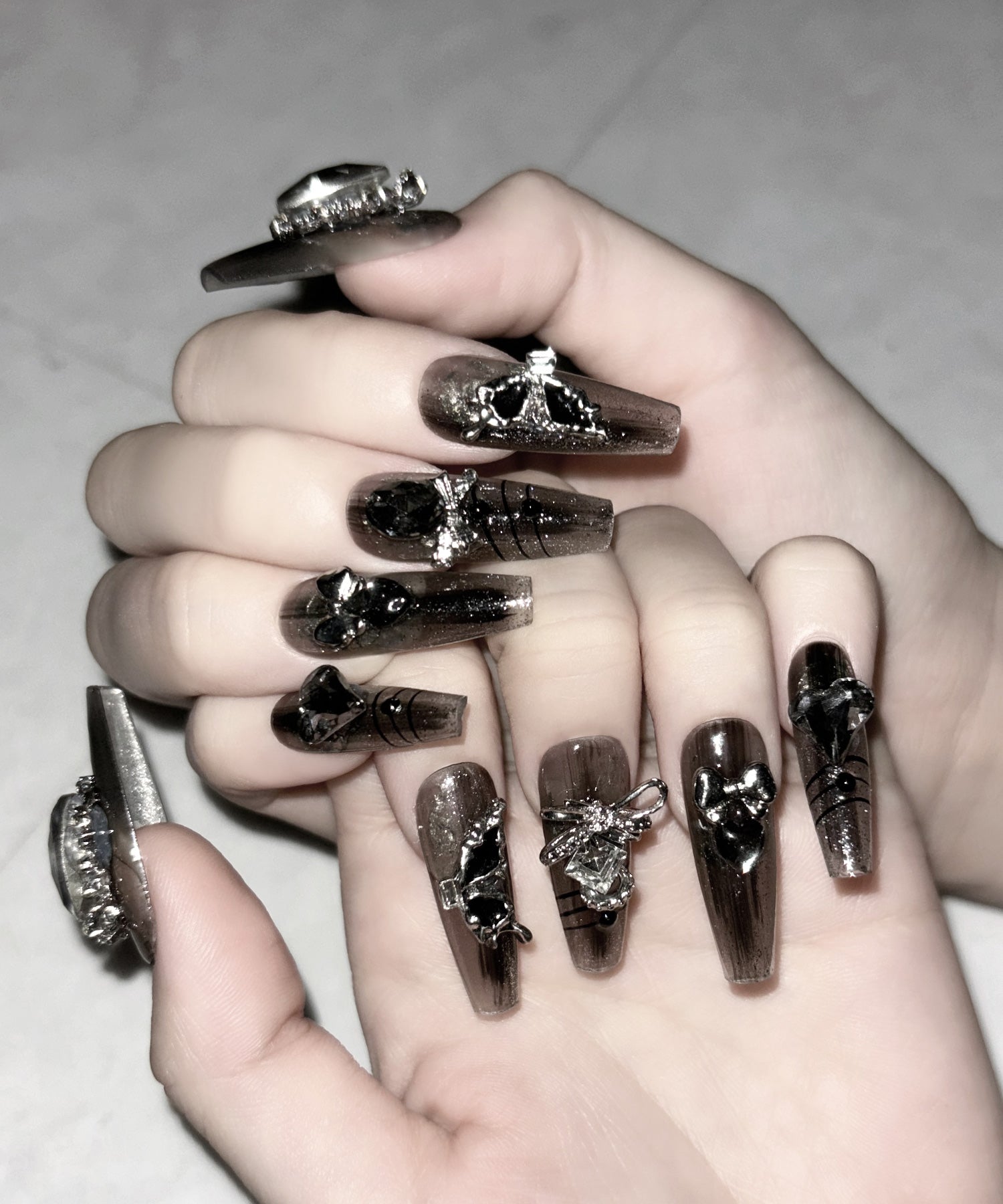 ビジューストーングリッターシアーネイルチップ ／ bijou stone glitter sheer nail tips