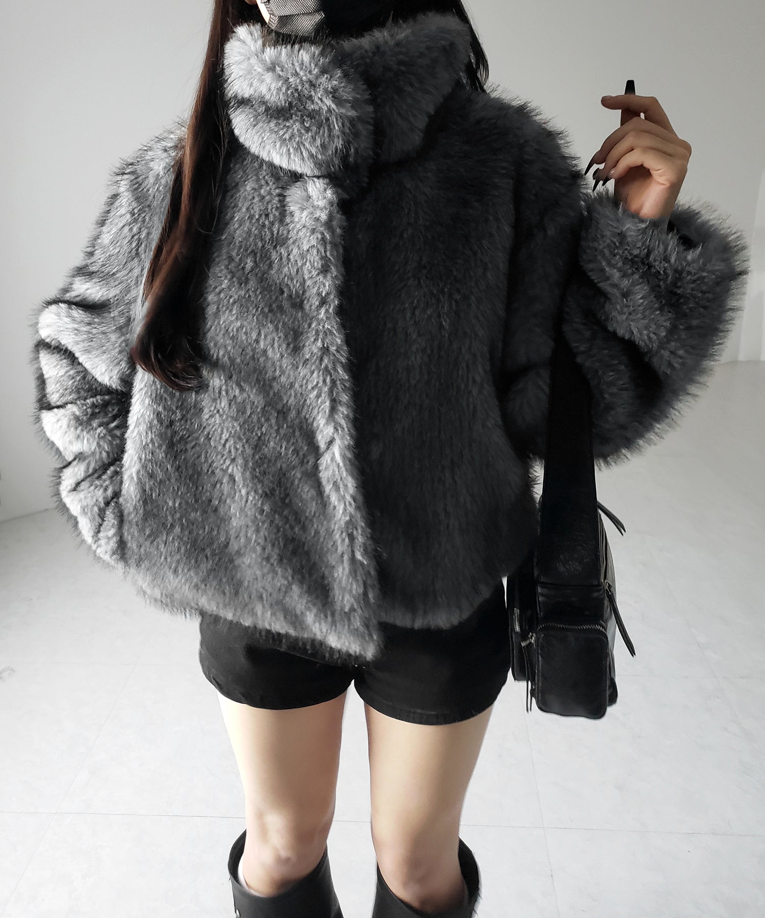 スタンドカラーミックスファーショートコート ／ stand-collar mix fur short coat