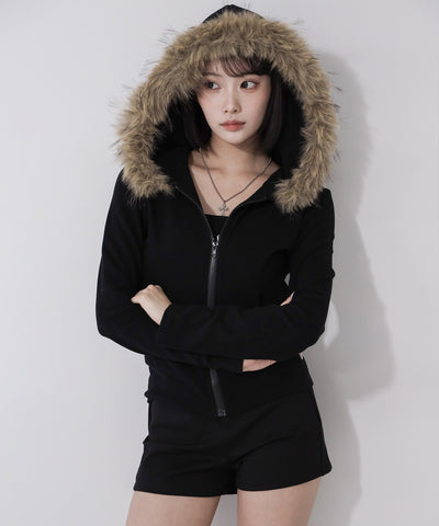 フェイクファーフーディジップアップパーカー ／ fake fur hooded zipup hoodie