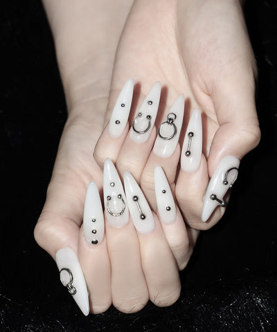 ボディピアスデザインロングネイルチップ ／ body pierce design long nail tips