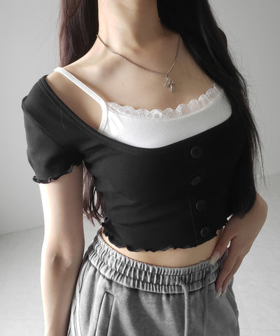【 ２点セット 】レイヤードレースキャミソール ＋ スクエアネックフロントボタンTシャツ SET