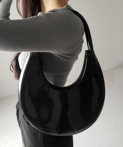 【 ２color 】 PVC ハーフムーンショルダーバッグ ／ PVC HALF MOON SHOULDER BAG