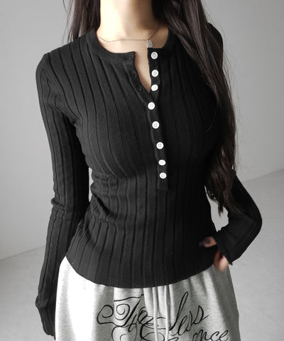 スリムフィットヘンリーネックリブトップス ／ slim fit henley neck ribbed tops