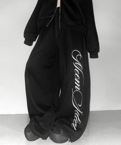 【 セットアップ可能 】レタリングロゴプリントワイドスウェットパンツ ／ lettering logo print wide sweat pants