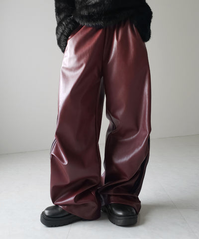 【 選べる４size ／ ２color 】２WAY サイドラインフェイクレザーワイドパンツ ／ ２WAY Sideline fake leather wide pants