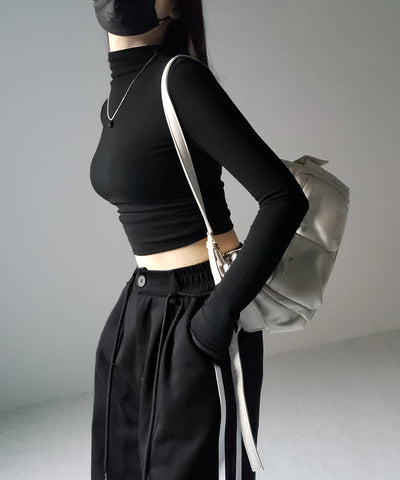 【 カップ付き ／ 裏起毛 】プチハイネックシャーリングショートカットソートップス