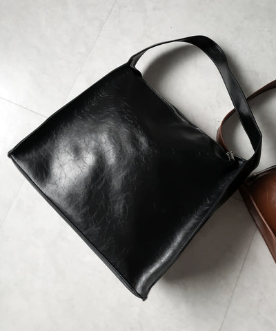 【 ２color 】ヴィンテージフェイクレザースクエアショルダーバッグ ／ vintage fake leather square shoulder bag