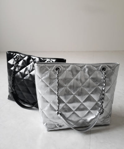 【 ３color ／ A4収納可 】キルティングチェーンスクエアトートショルダーバッグ ／ quilting chain square tote shoulder bag