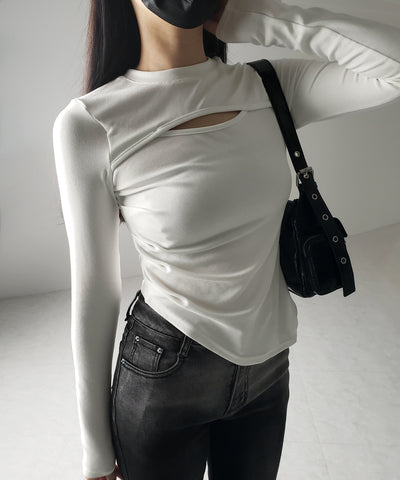 【 ３color 】カットアウトサイドシャーリングアシンメトリートップス ／ cut-out side shirring asymmetry tops