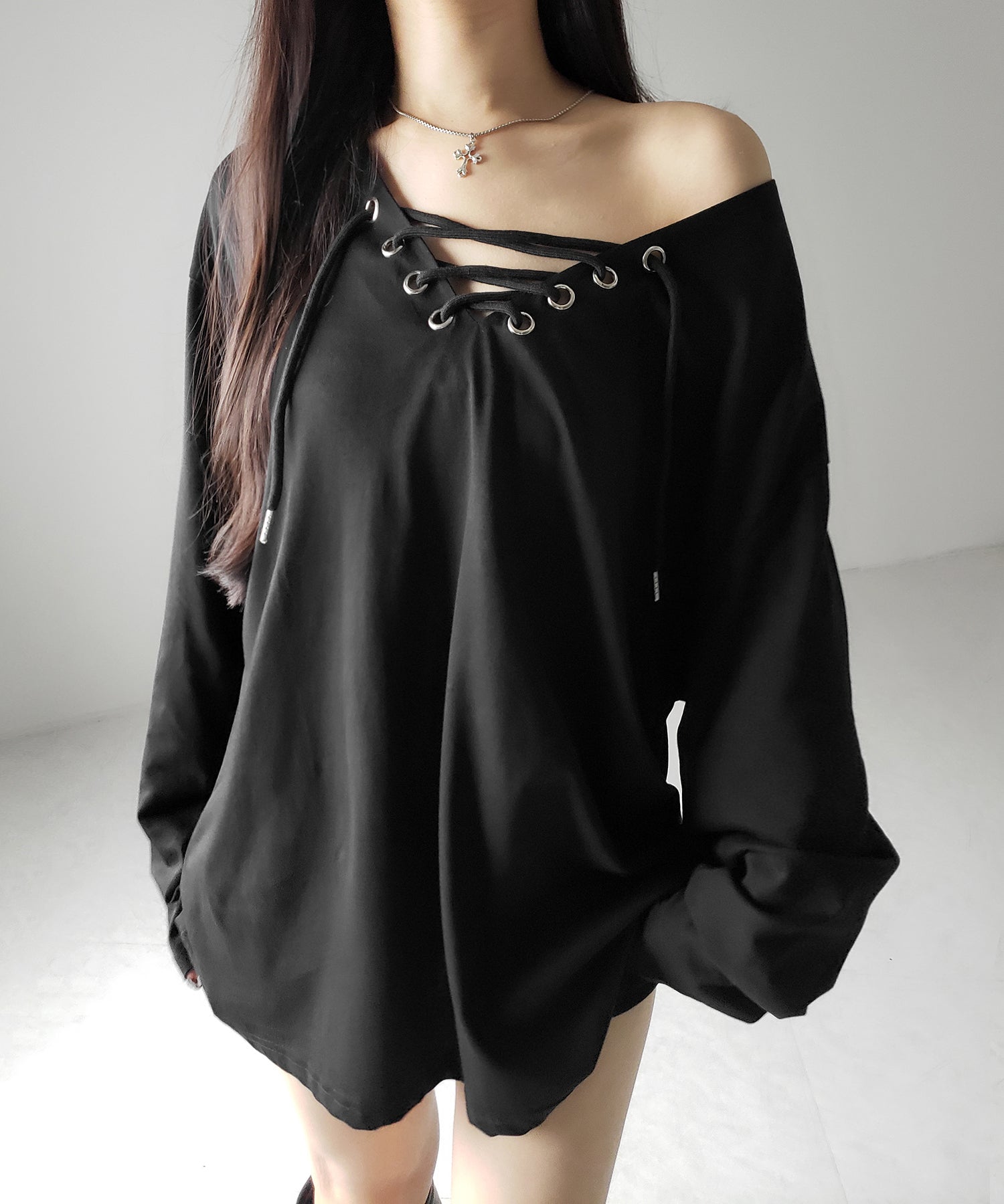 【 ２color 】レースアップルーズシルエット長袖ビッグTシャツ ／ laceup loose silhouette long sleeve big T-shirt