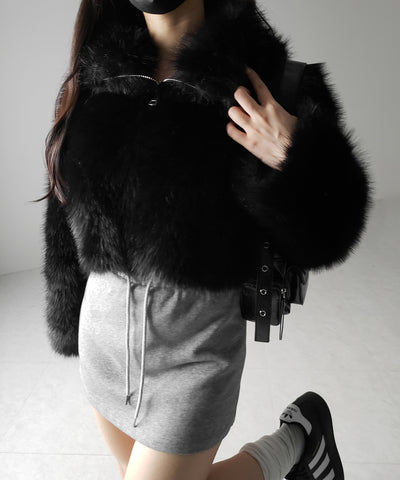 ジップアップスタンドカラーショートフェイクファーコート ／ zip up stand-collar short fake fur coat