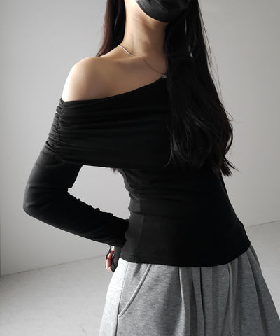 【 ２color ／ 裏起毛 】ワンショルダードレープギャザースリムトップス ／ One-shoulder draped gather slim tops