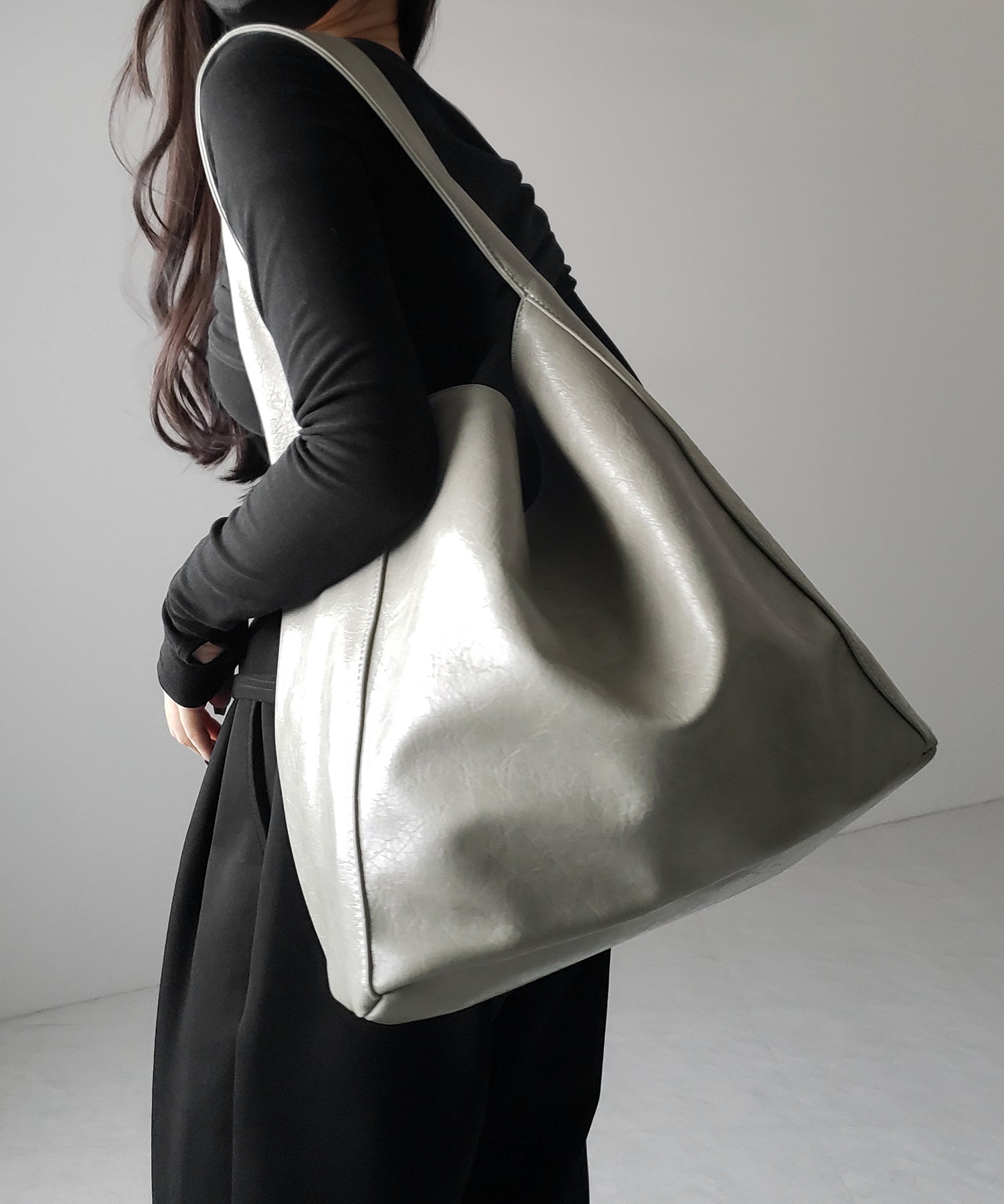【 ２color ／ 大容量 】フェイクシボレザーワンハンドルショルダーバッグ ／ fake shibo leather onehandle shoulder bag