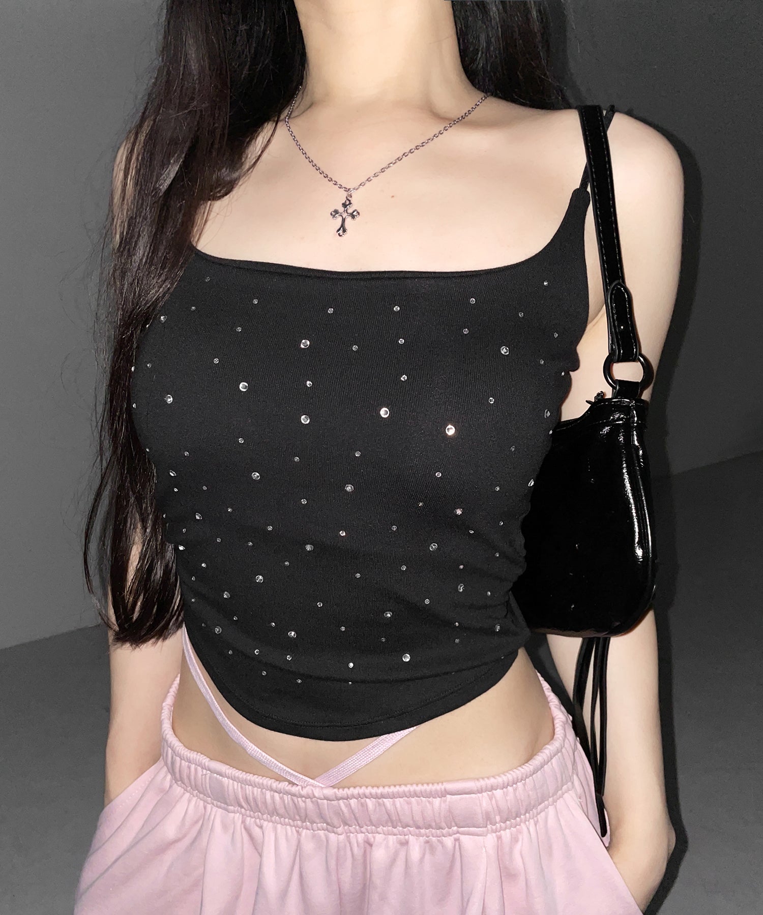 ラインストーンスクエアネックスリムキャミソール ／ Rhinestone square neck slim camisole