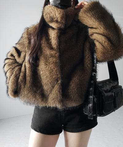スタンドカラーミックスファーショートコート ／ stand-collar mix fur short coat