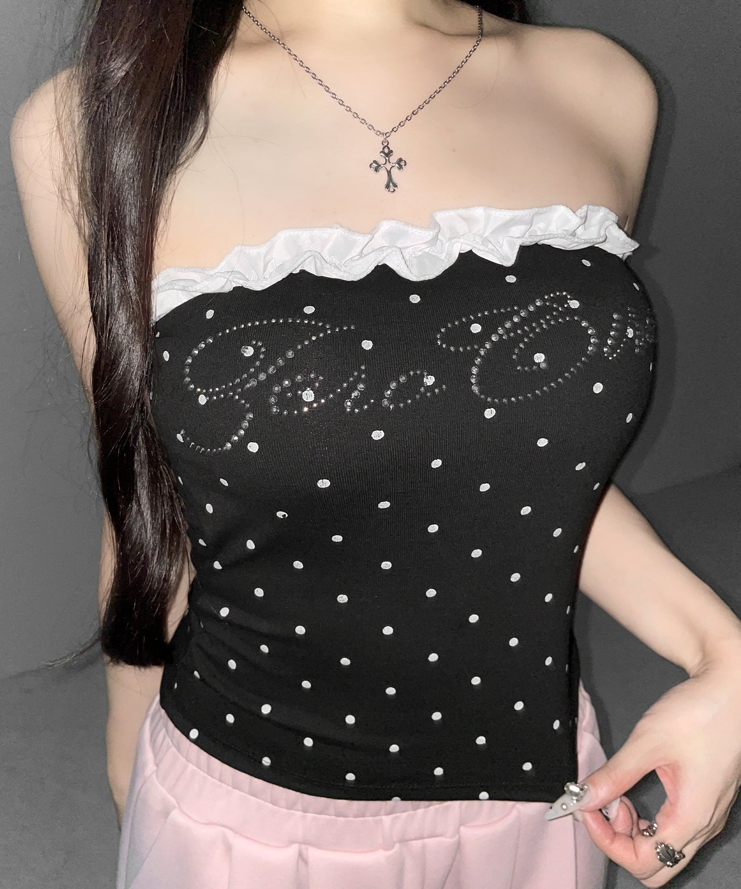 ラインストーンドットフリルベアトップス ／ Rhinestone dot frill bare tops