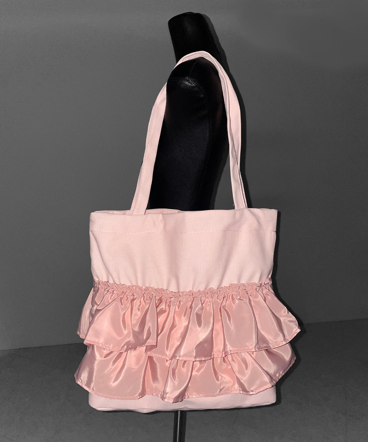 ティアードフリルBIGキャンバストートバッグ ／ tiered frill big canvas tote bag