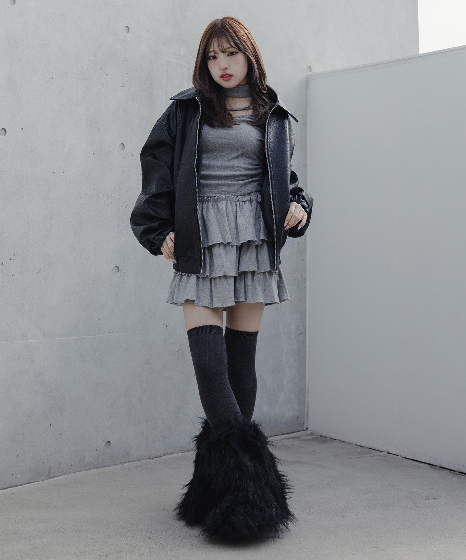 【 ２color 】バックリボン刺繍ヴィンテージライクフェイクレザーブルゾン ／ back ribbon vintage like fake leather blouson